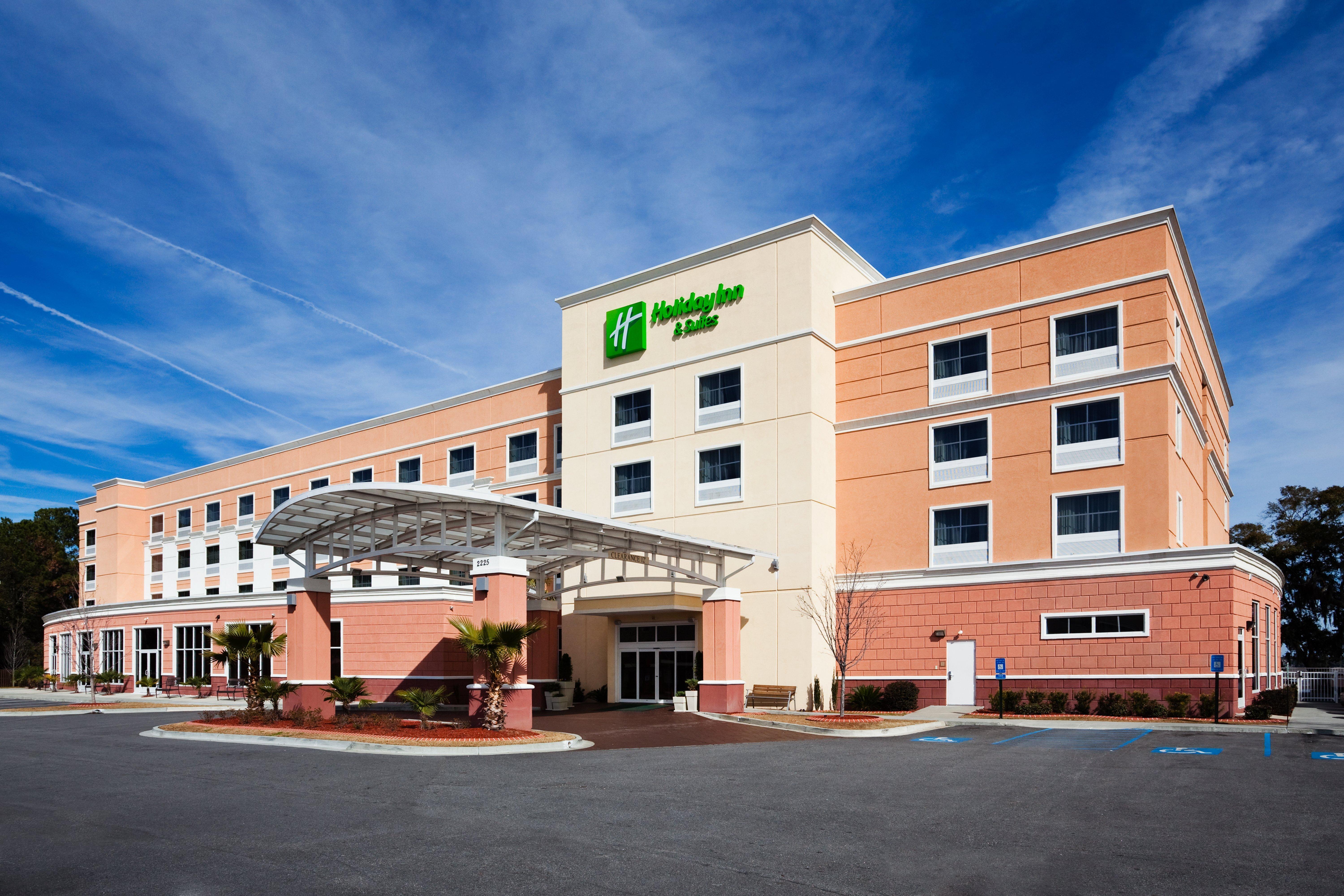 Holiday Inn Hotel & Suites Beaufort At Highway 21, An Ihg Hotel Extérieur photo